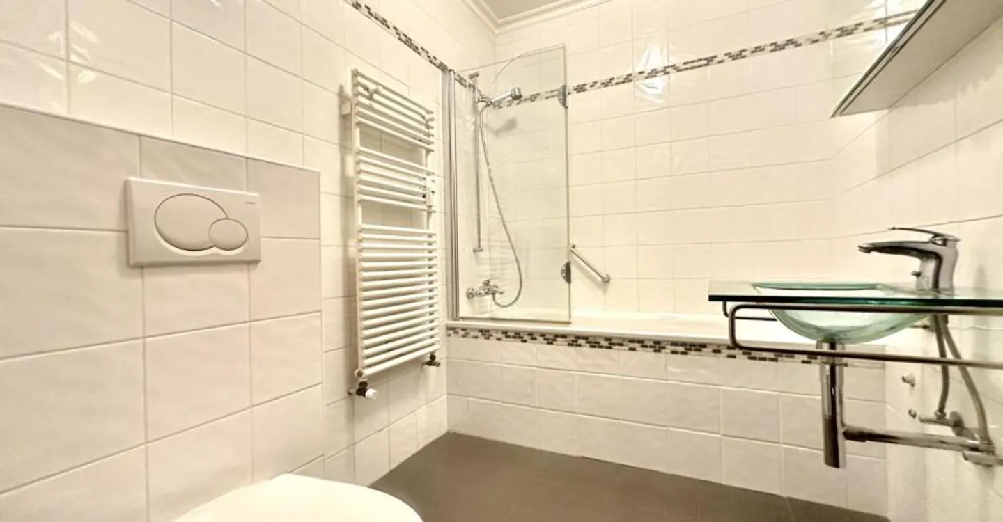 Exceptional 7.5-room duplex within Château Barillet, Art of living between - Photo 7 of 9