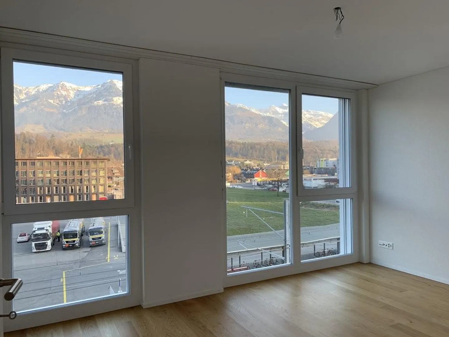 Plus d'espace de vie à Sarnen ! - Photo 4 sur 8