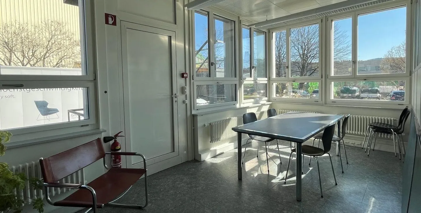 grosszügiges Büro mit eigener Teeküche in Winterthur-Grüze - Foto 6 von 11