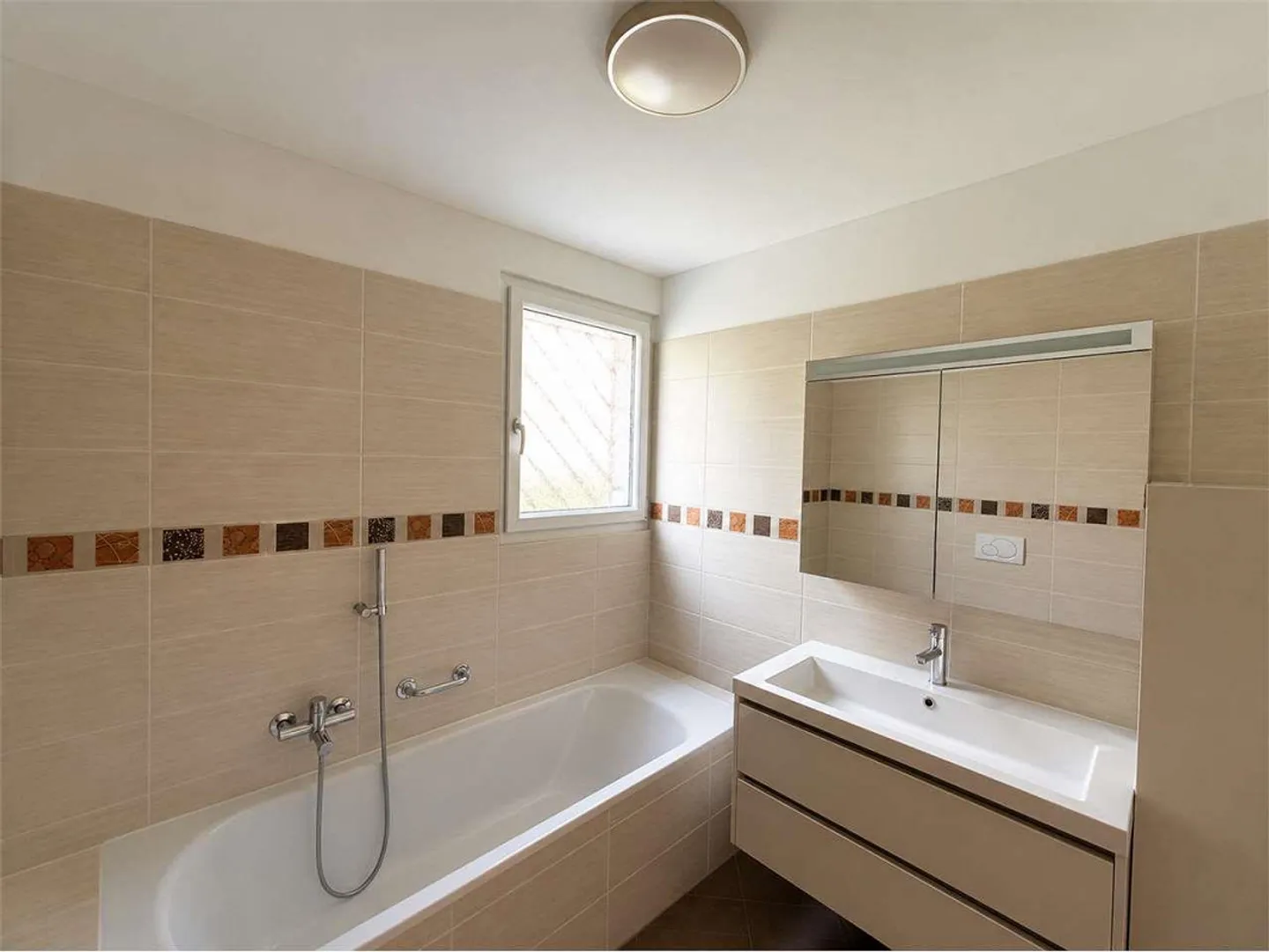 Bright and spacious 4.5-room apartment with open view - Photo 10 of 13