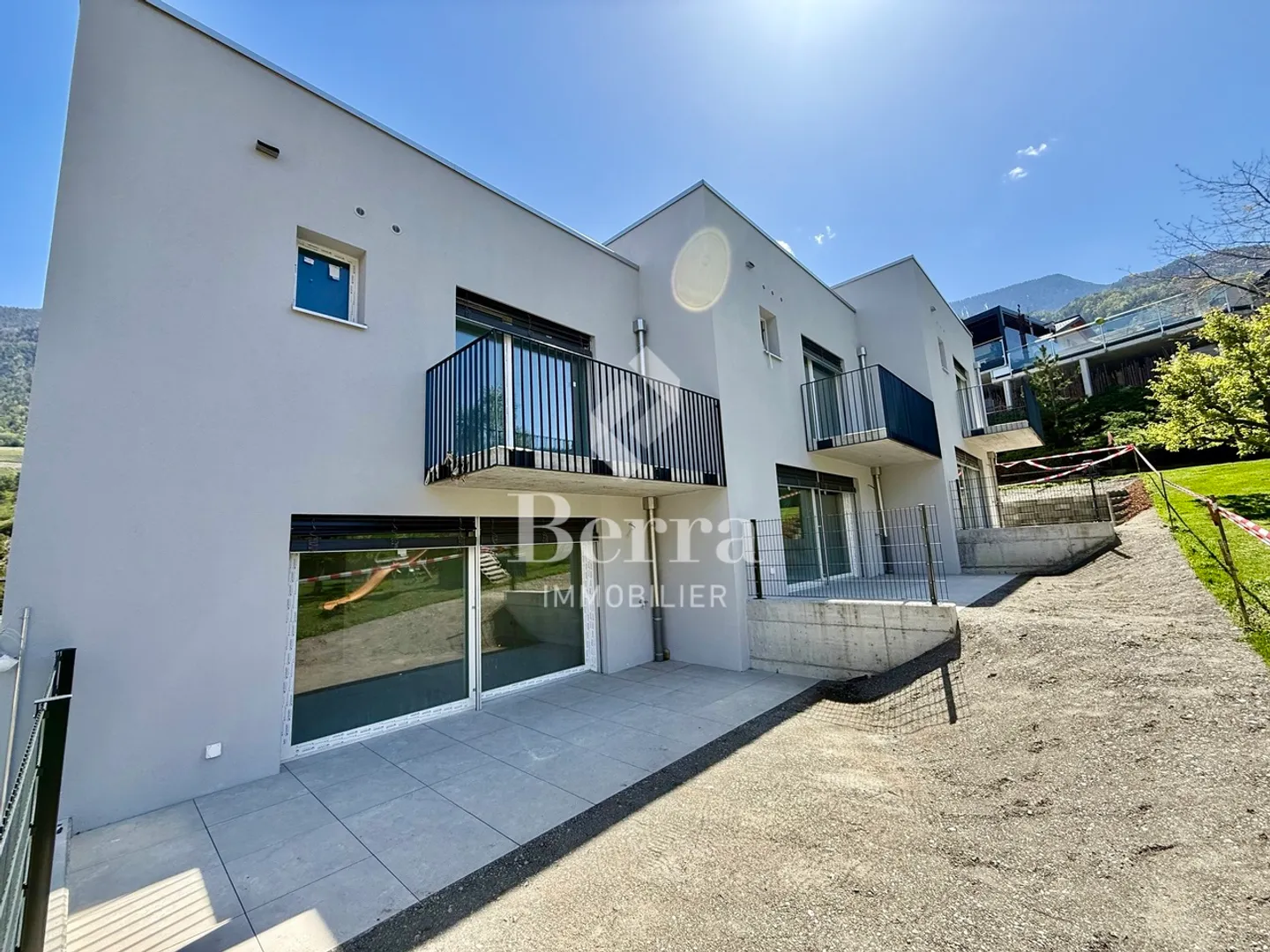 Modern Villas with Panoramic Terrace - Photo 9 of 17