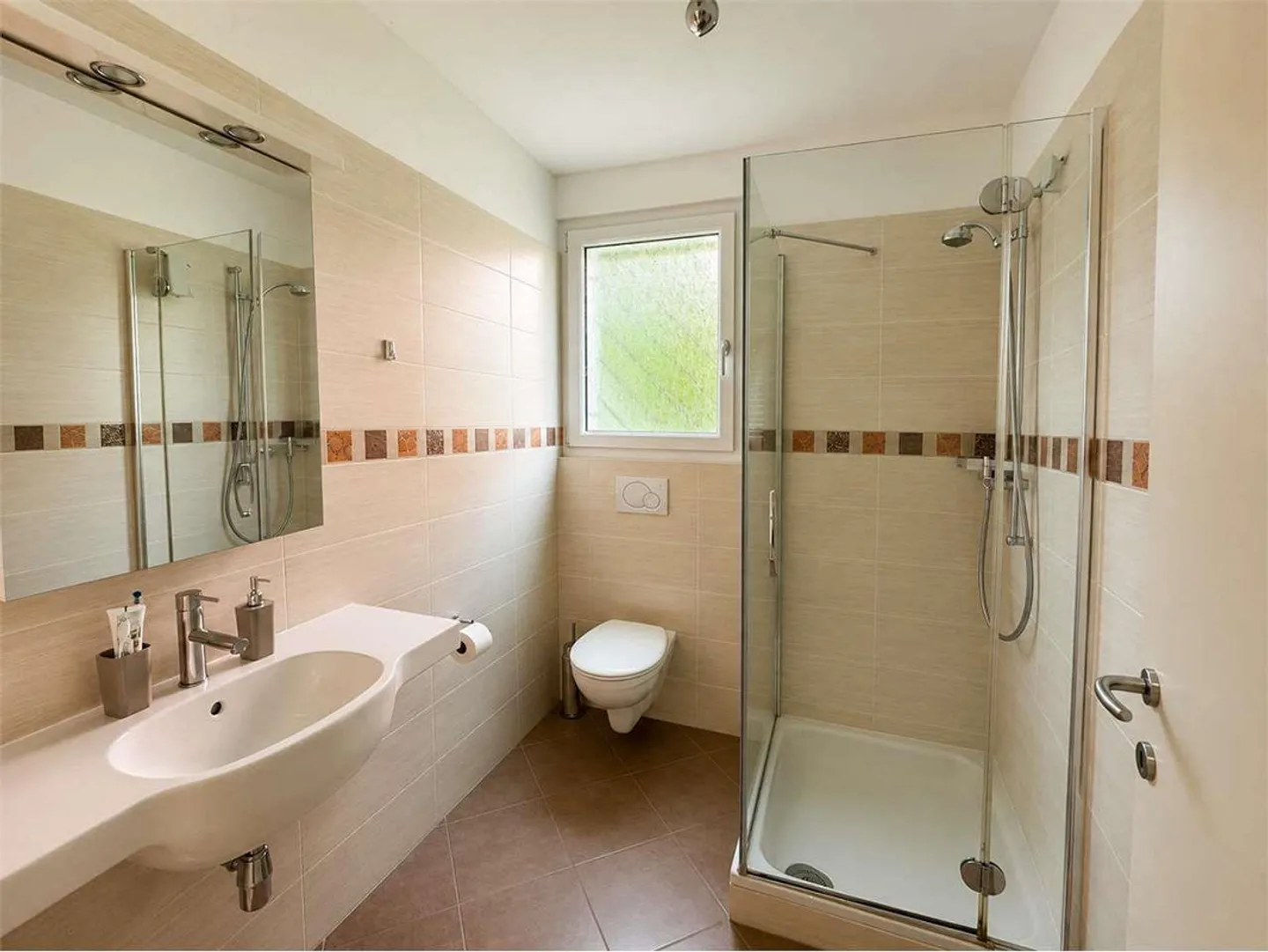 Bright and spacious 4.5-room apartment with open view - Photo 9 of 13
