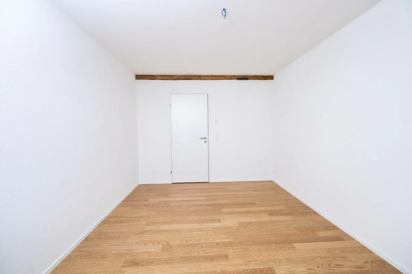 Appartement spacieux de 4,5 pièces avec des détails élégants - Photo 5 sur 21