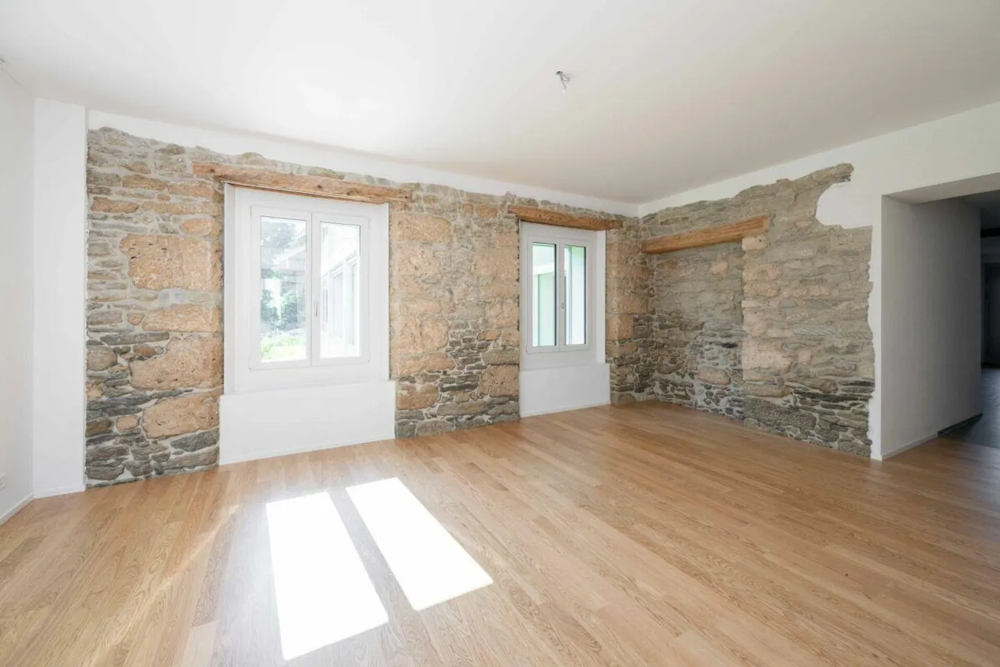 Appartement spacieux de 4,5 pièces avec des détails élégants - Photo 11 sur 21