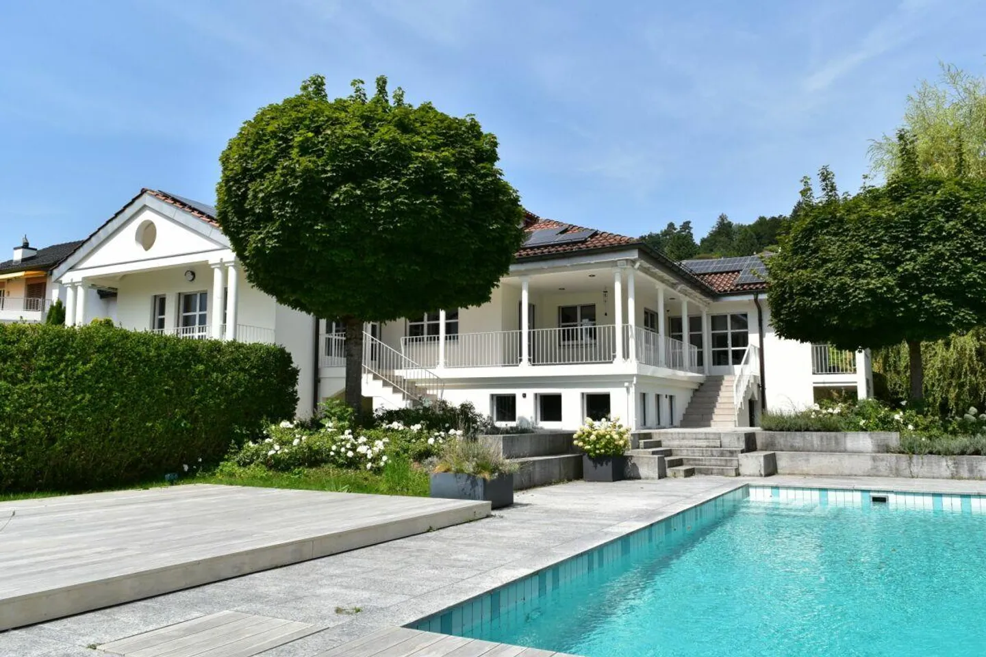 FIRST CLASS  - Villa mit Pool und einmalige Aussicht - Foto 1 von 7