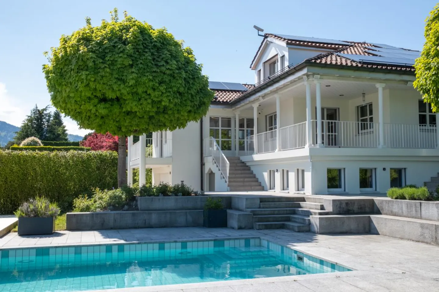 FIRST CLASS  - Villa mit Pool und einmalige Aussicht - Foto 2 von 7