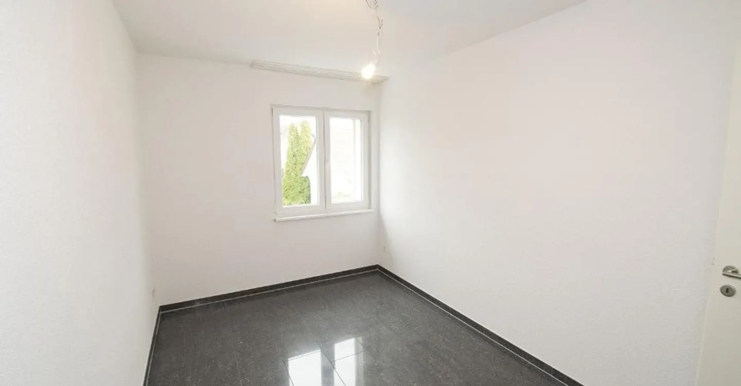 Bright and modern apartment in a central location - Photo 9 of 11
