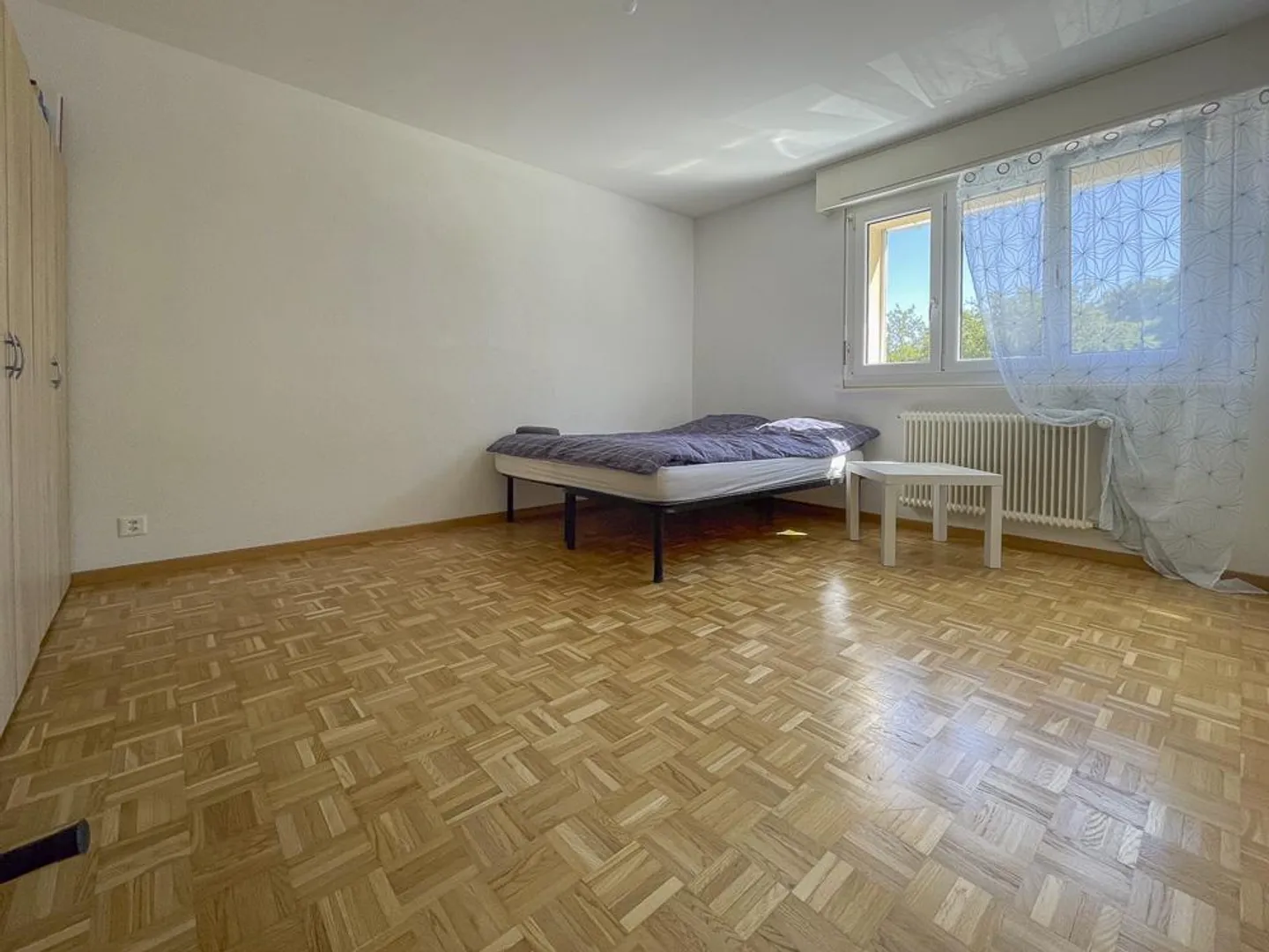 Wohnung mit 3.5 Zimmern renoviert in ruhiger Lage - Photo 5 of 13