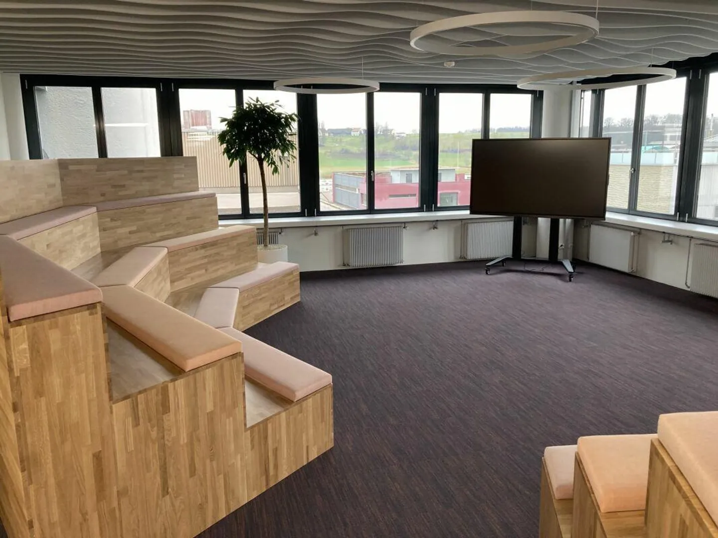 Ab 2025 - moderne ausgebaute Räumlichkeiten für Büro, Schulung und Dienstleistungen - Foto 13 von 14