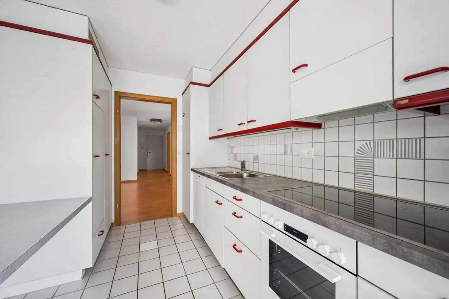 Helle 4.5-Zimmer-Wohnung in Meiringen - Foto 3 von 11