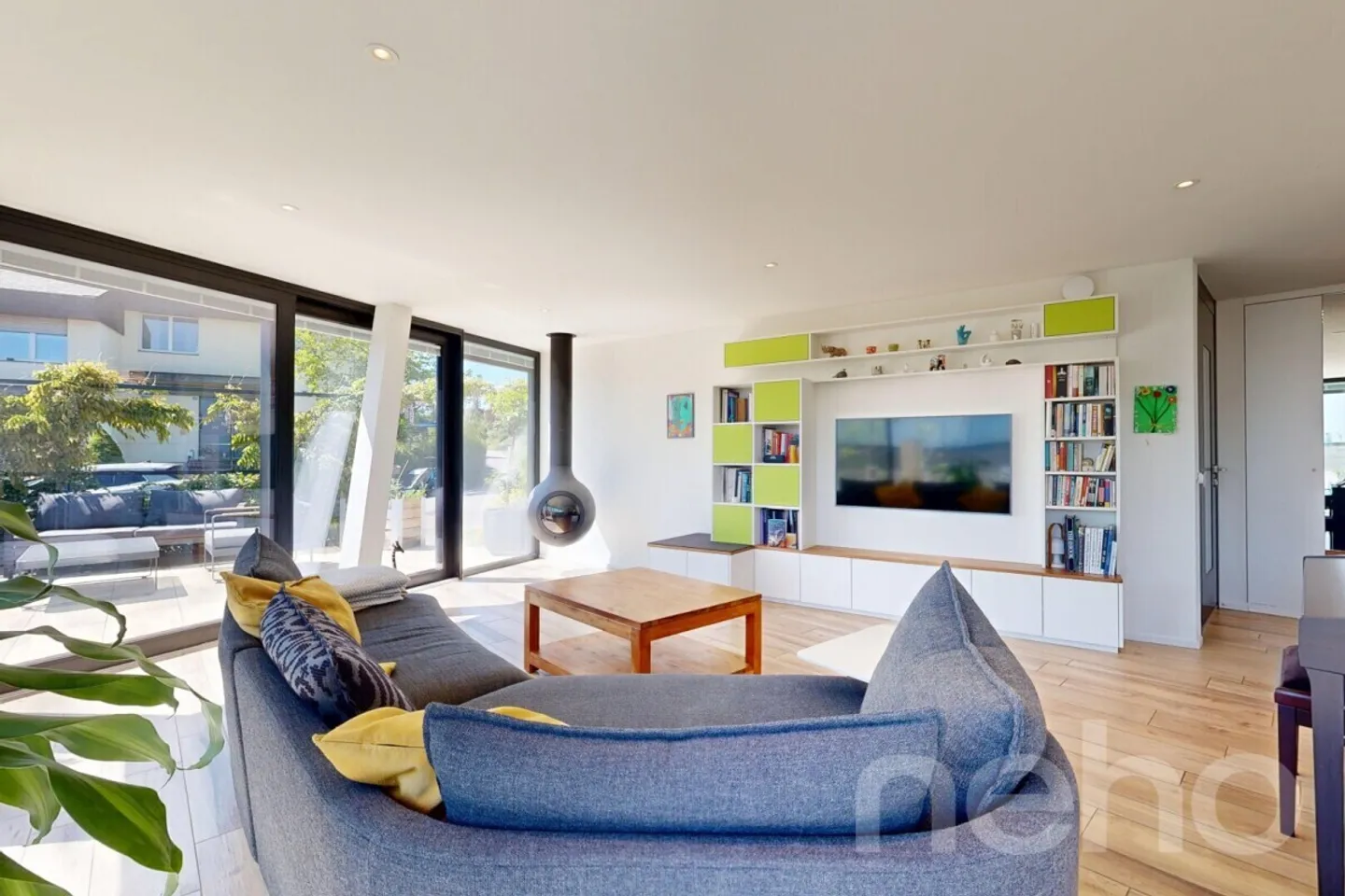 Exclusive Design House with Gallery & Impressive Glass Front - Photo 7 of 12