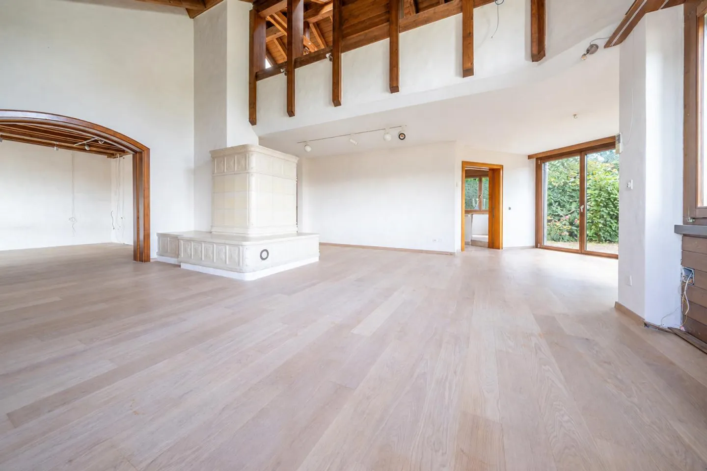 Beaucoup d'espace, beaucoup de potentiel – maison individuelle à Ebikon - Photo 2 sur 7