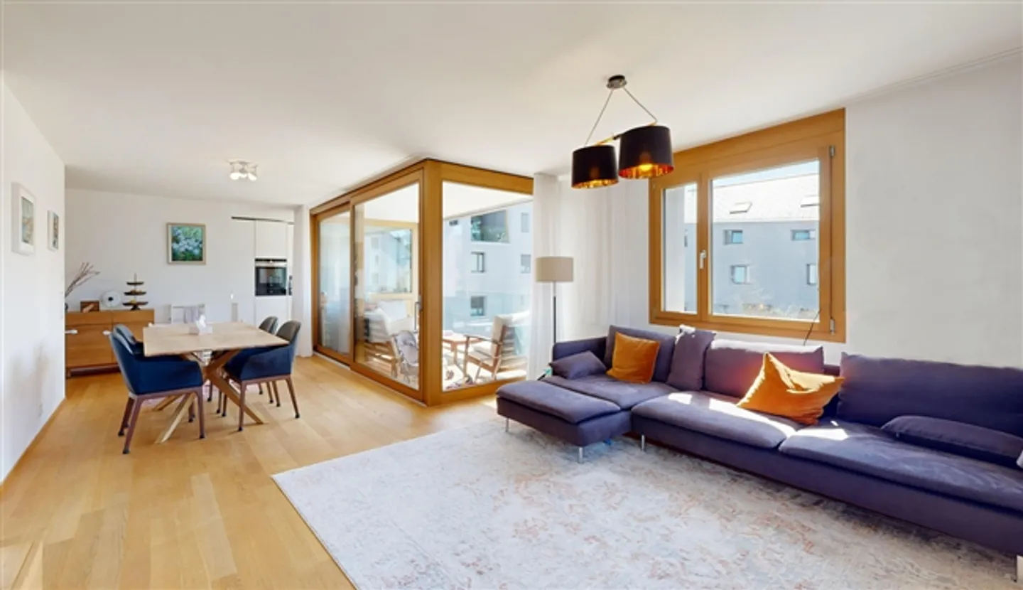 Appartamento moderno di 4,5 stanze con posto auto in diritto di costruzione - Foto 1 di 13