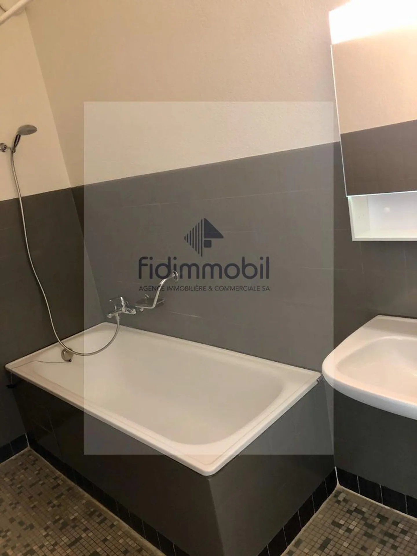 Charmant appartement 2 pièces - Photo 4 sur 5