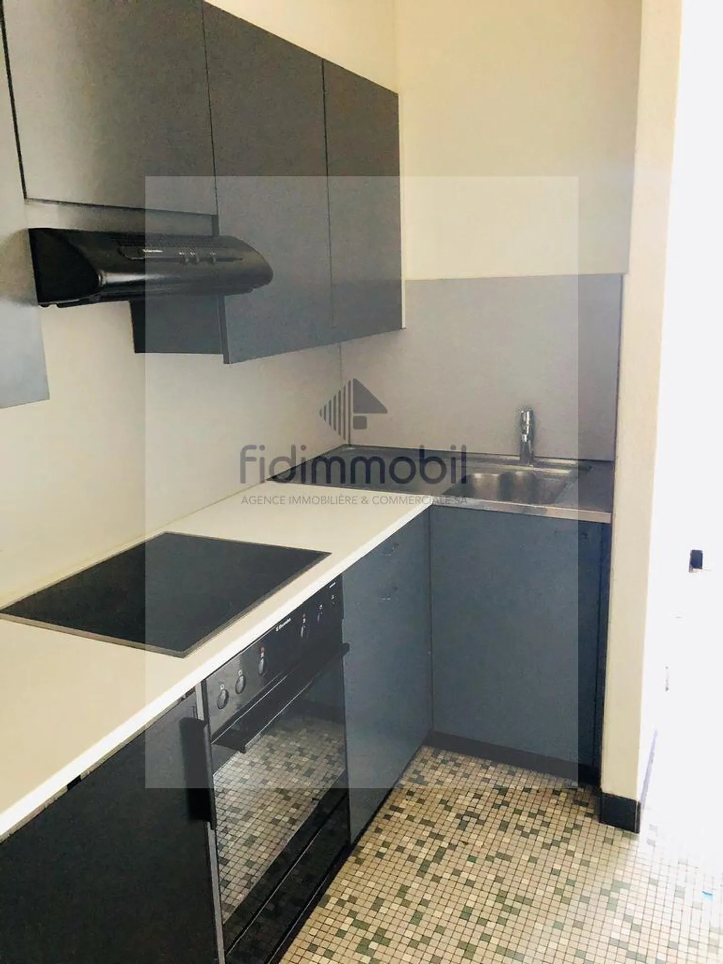 Charmant appartement 2 pièces - Photo 1 sur 5