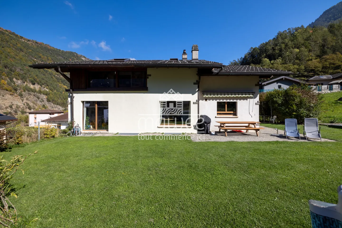 Aux Valettes, Pace e Spazio per una Vita Familiare Soddisfacente - Foto 11 di 12