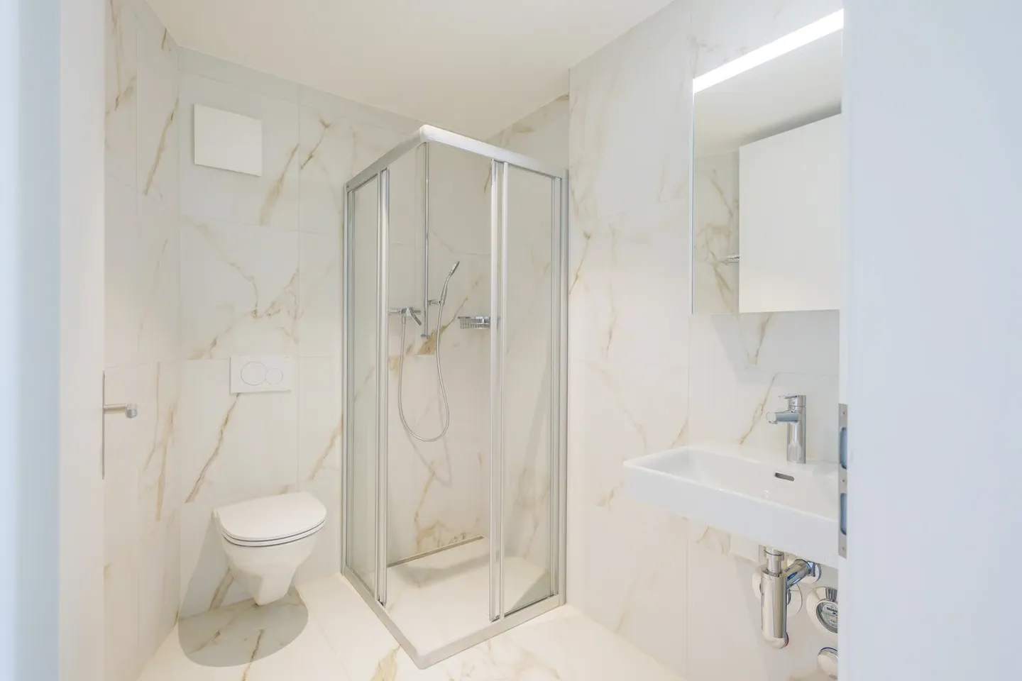 Luminoso appartamento di 3,5 stanze con balcone a Grenchen - disponibile immediatamente! - Foto 5 di 6
