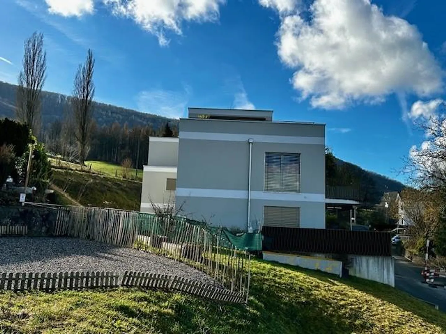 Great 5.5-room apartment on the ground floor - Photo 1 of 11