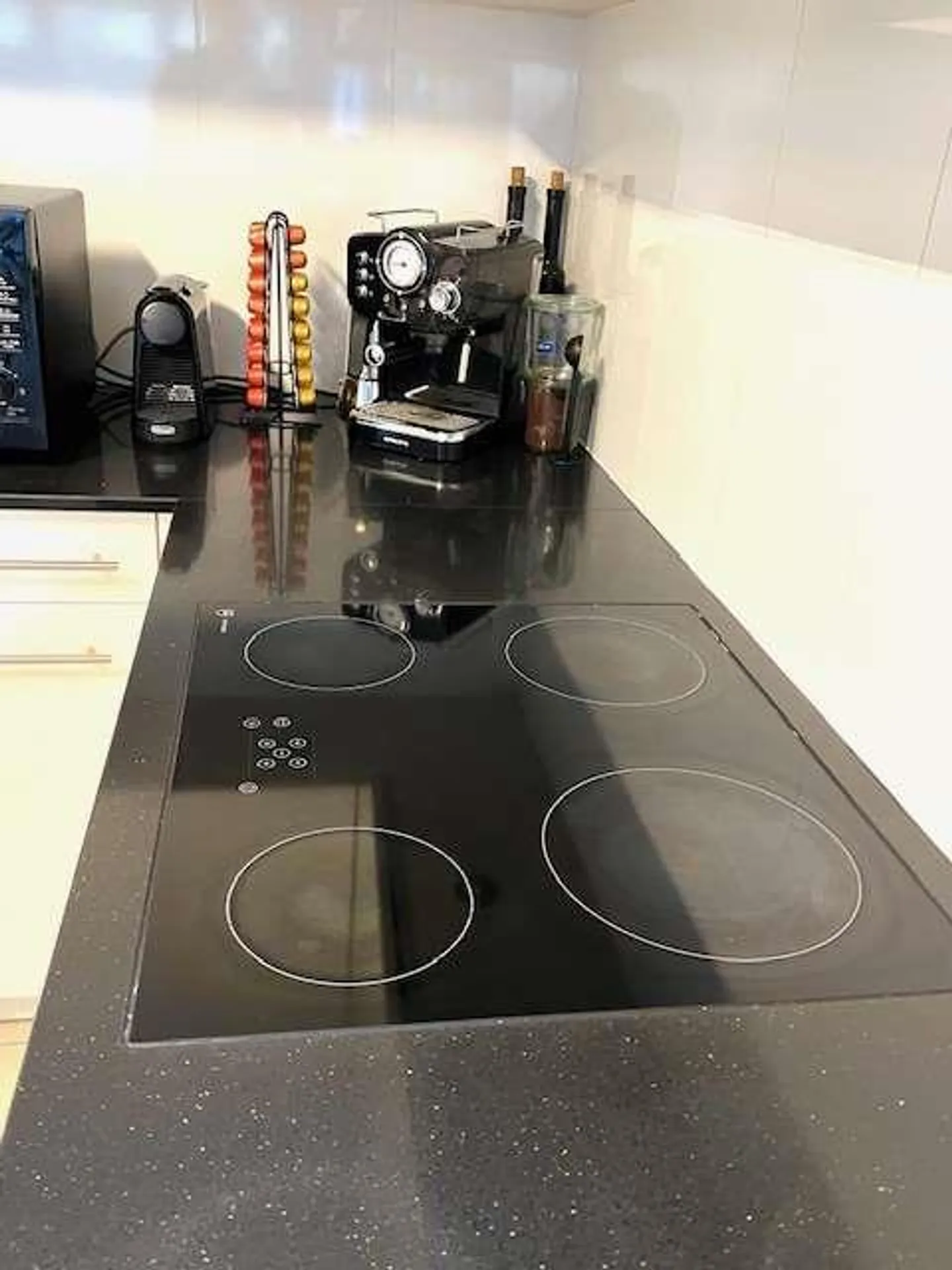 Elegant house in a residential context - Photo 12 of 13