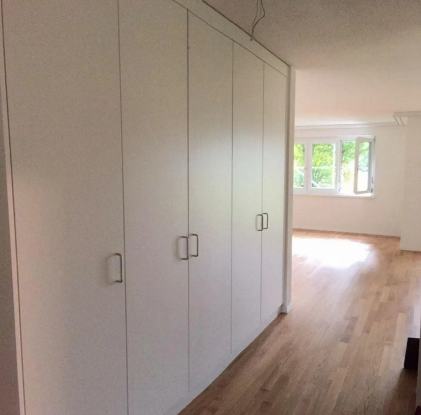Ici, quelque chose vous attend ! Super appartement hip et chic rénové - Photo 4 sur 5