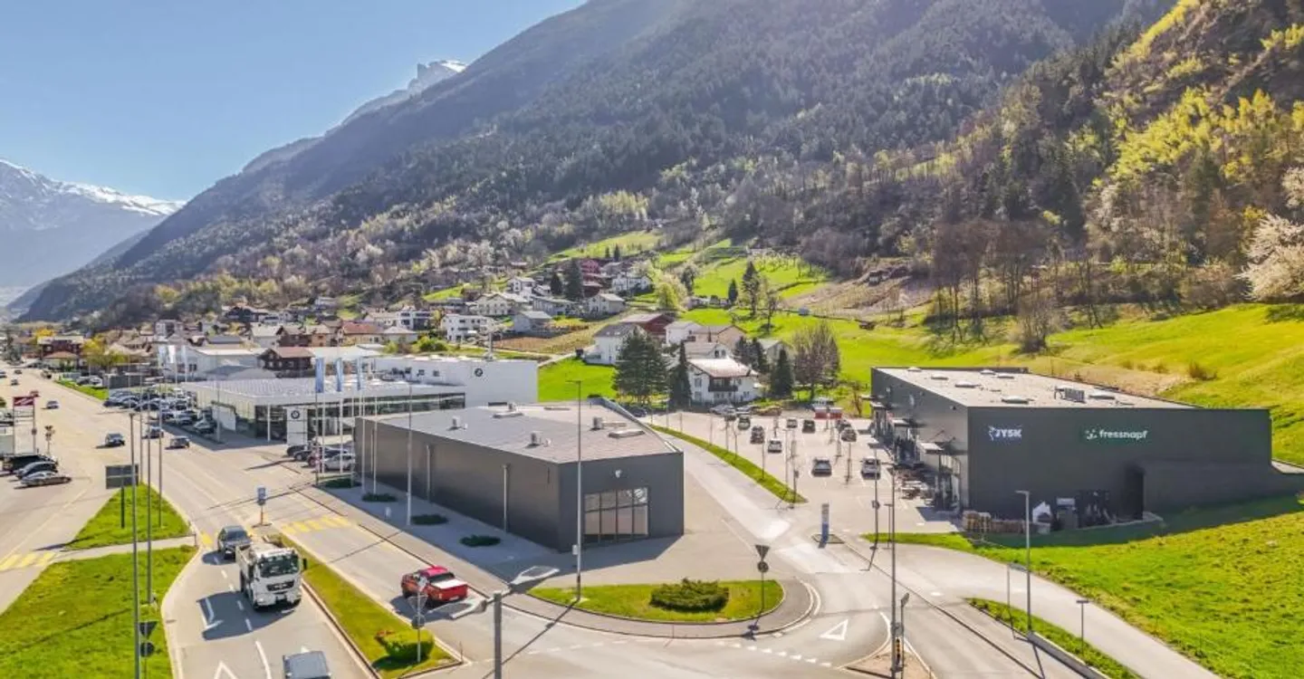Modern Commercial Hall in the Retail Market 'Dreispitz' - Photo 2 of 12