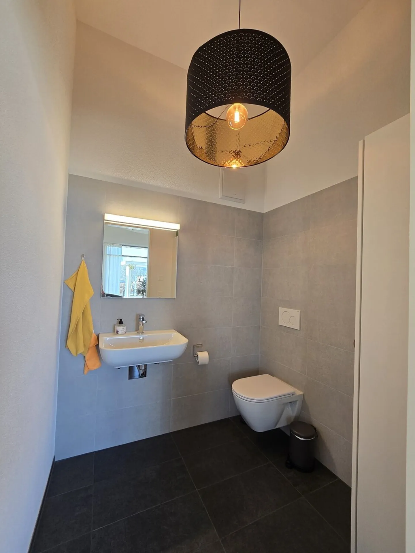 Votre nouvel espace commercial moderne lumineux et accueillant - Photo 9 sur 13