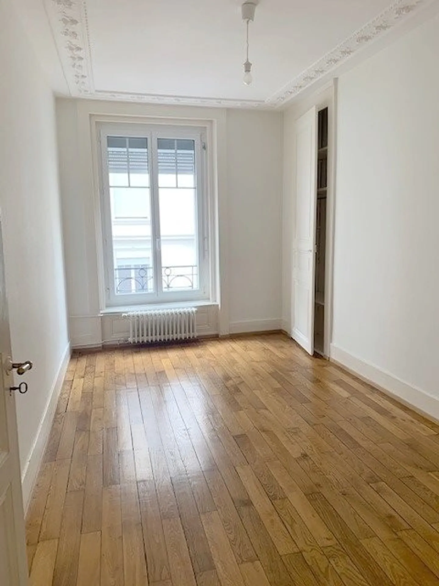 Bel Appartement Rénové - Photo 4 sur 6