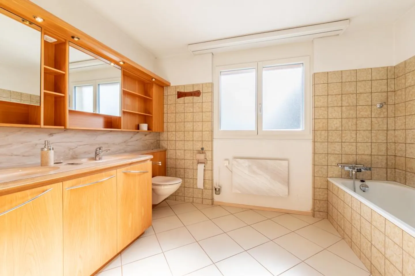Grosszügige Wohnung mit Weitsicht - Foto 4 von 7