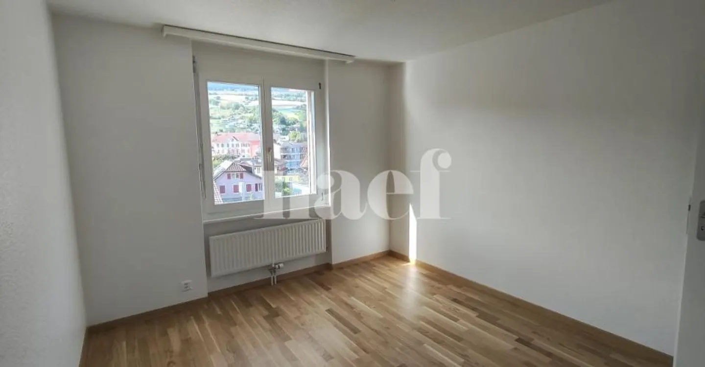 Appartement spacieux 4.5 pièces - Photo 5 sur 9