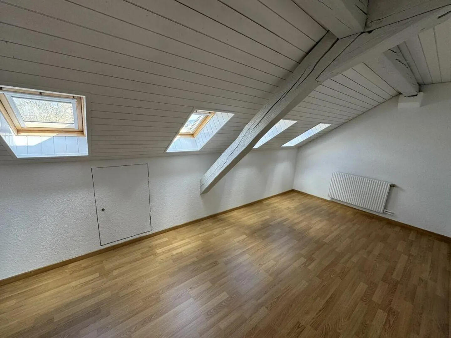 Appartamento mansardato di 2 stanze in posizione centrale - Foto 5 di 9