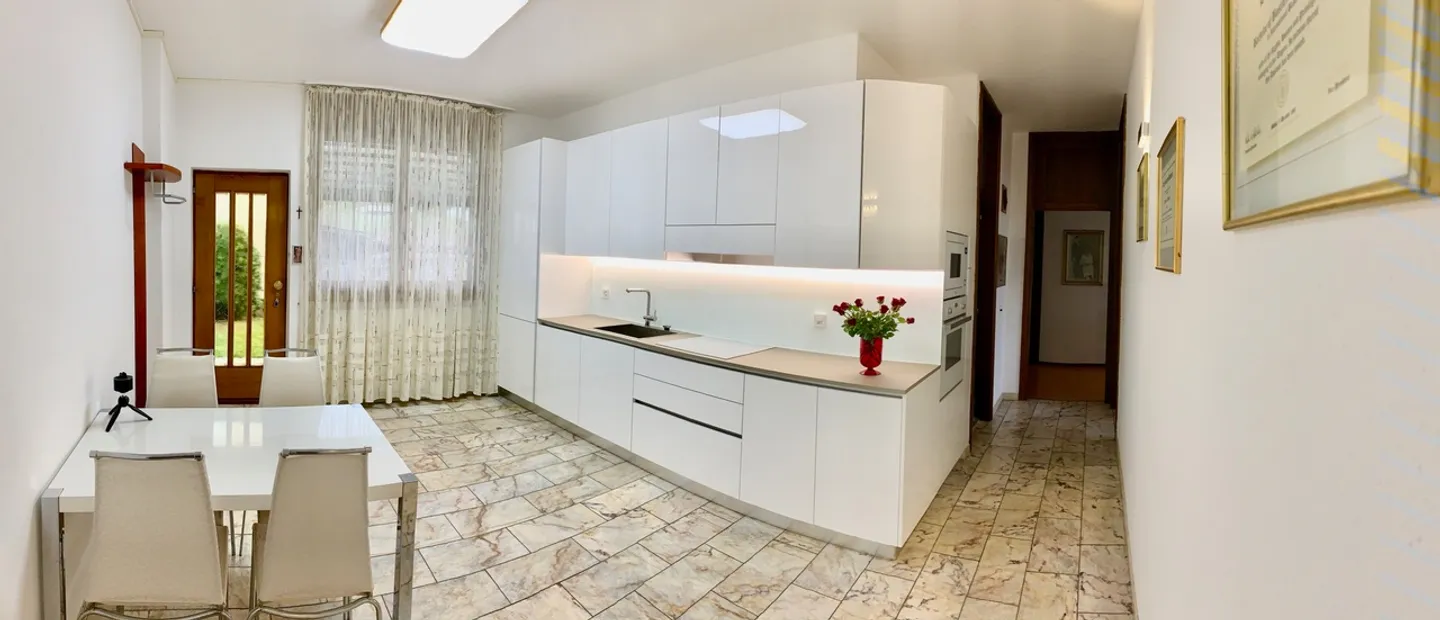 Charmante renovierte Wohnung in einer Villa mit Schwimmbad - Foto 4 von 13