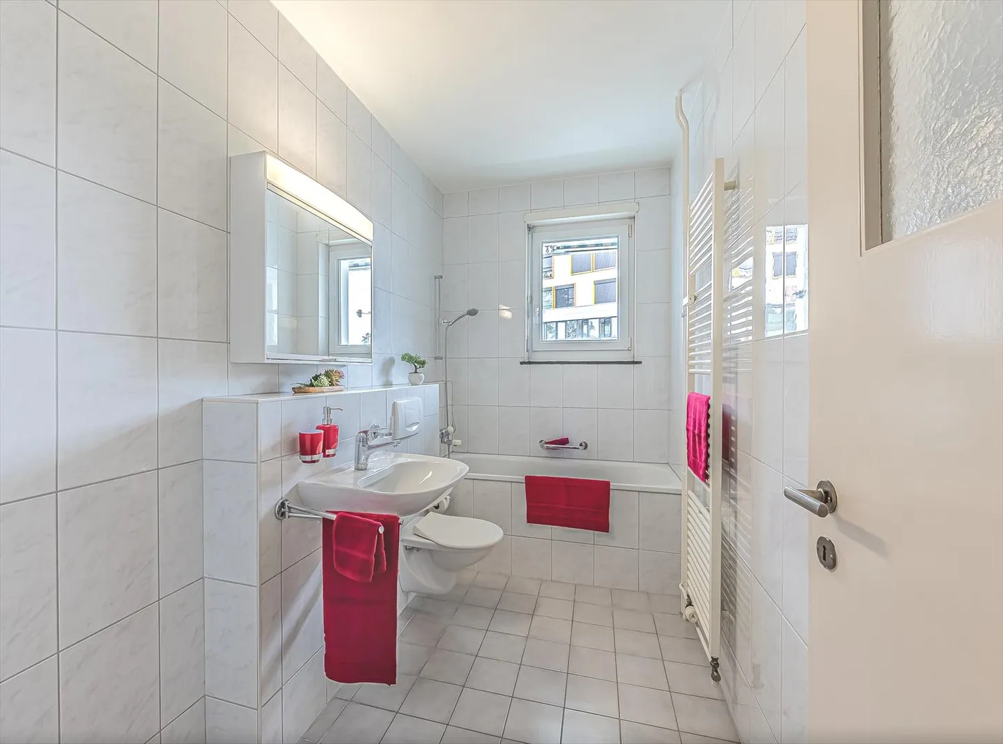 Your new home in Binningen! - Photo 5 of 10