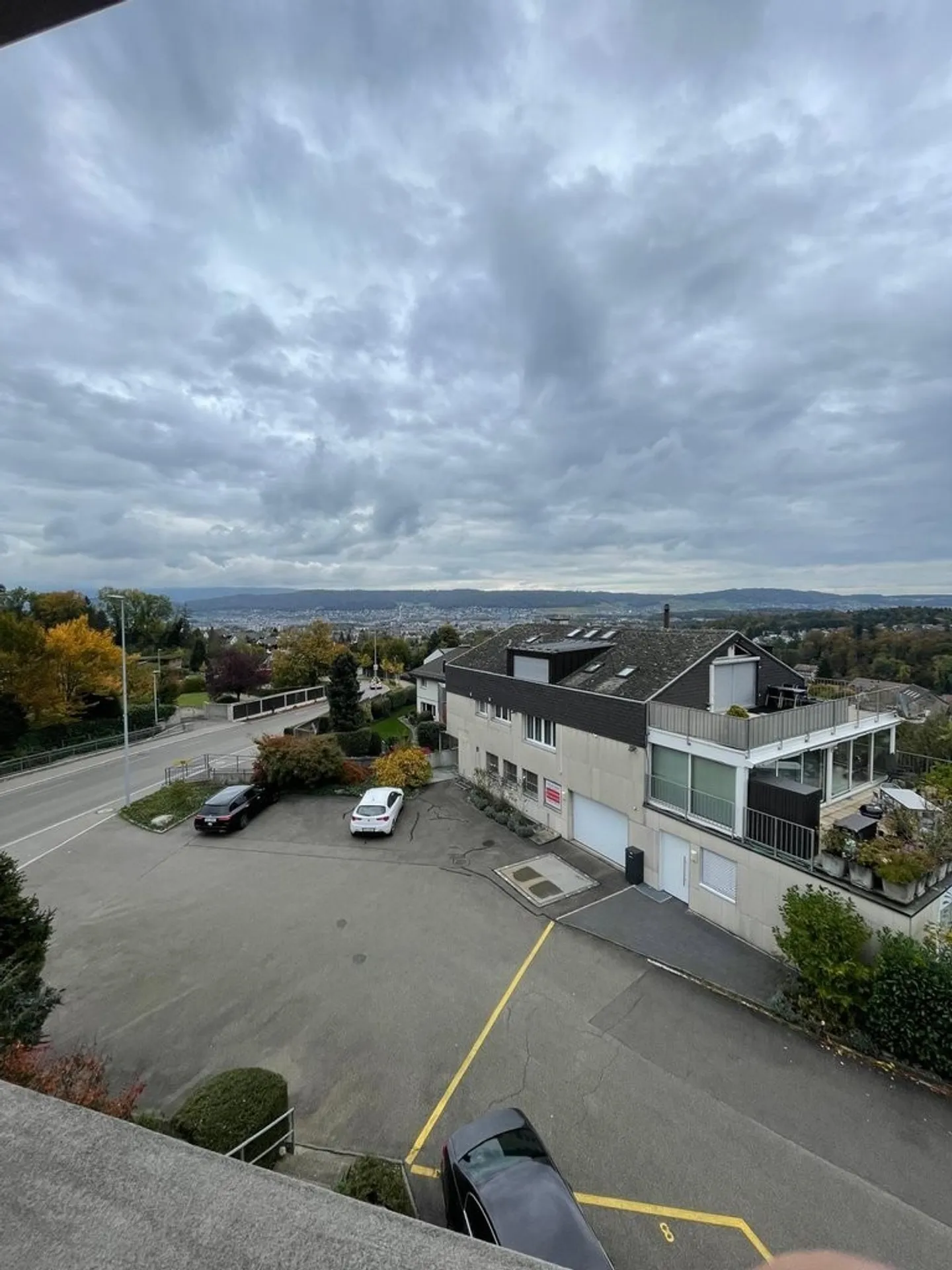 Vous cherchez une place de parking ? - Photo 1 sur 1