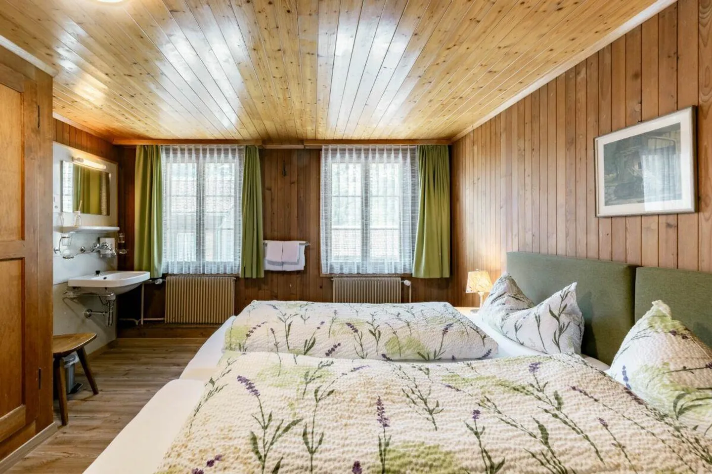 Hôtel Restaurant Alpina-Ritzli avec pub populaire à Innertkirchen - Photo 3 sur 14