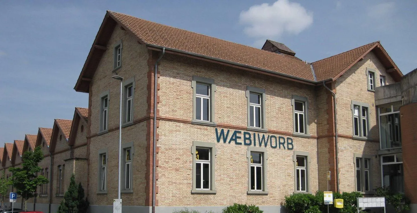 Espace commercial à louer dans l'ancienne Wäbi ! - Photo 1 sur 8