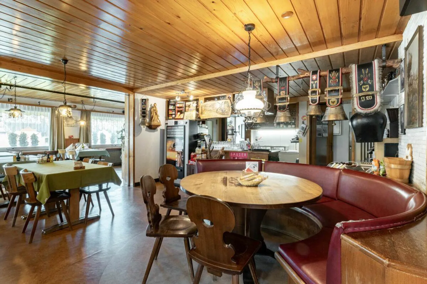 Hôtel Restaurant Alpina-Ritzli avec pub populaire à Innertkirchen - Photo 9 sur 14