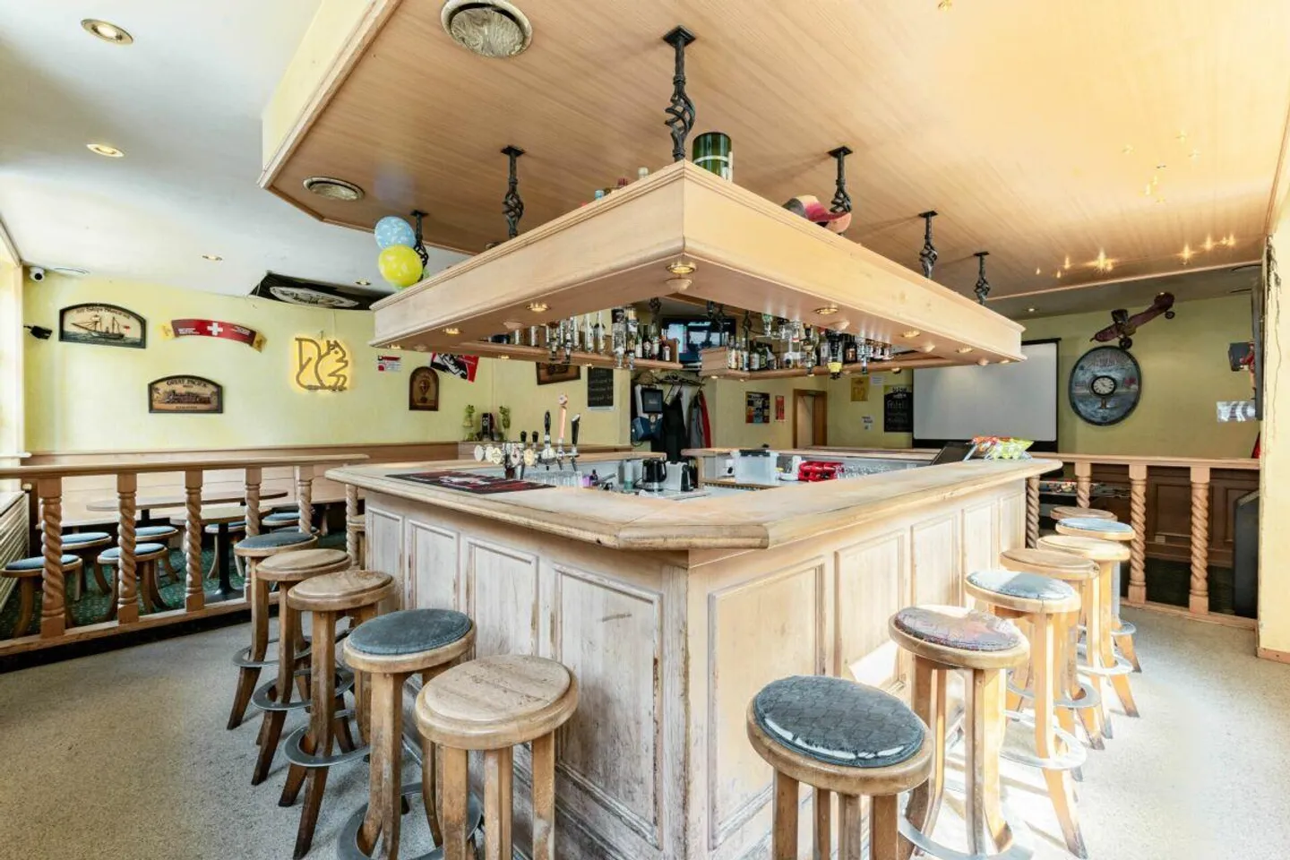 Hôtel Restaurant Alpina-Ritzli avec pub populaire à Innertkirchen - Photo 11 sur 14