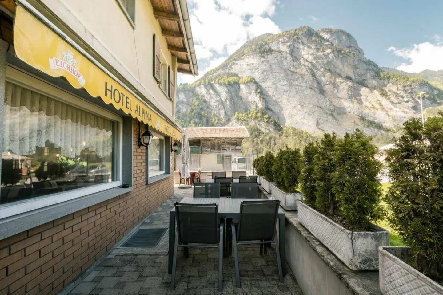 Hôtel Restaurant Alpina-Ritzli avec pub populaire à Innertkirchen - Photo 13 sur 14