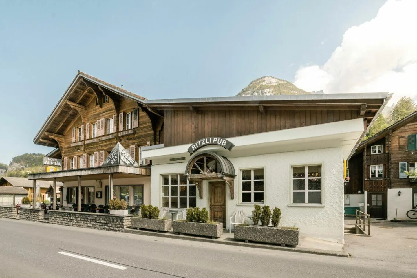 Hôtel Restaurant Alpina-Ritzli avec pub populaire à Innertkirchen - Photo 14 sur 14