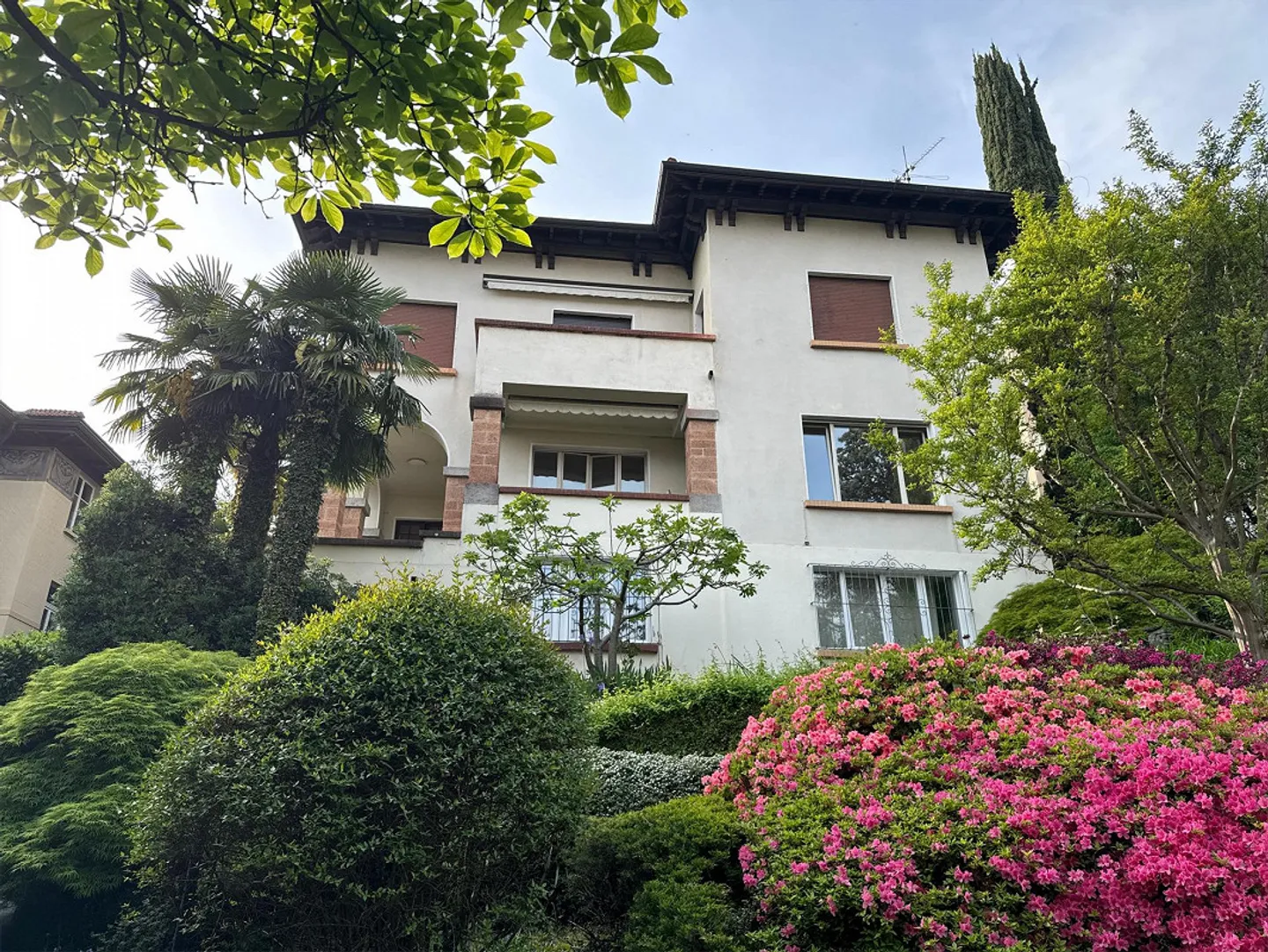 Exquisite furnished apt Lugano Lake view in villa with garden6rm150sqm - Photo 3 of 5