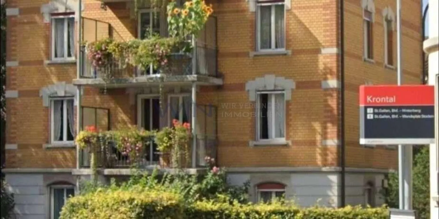 Appartement Art Nouveau de 4,5 pièces avec balcon - Photo 9 sur 9