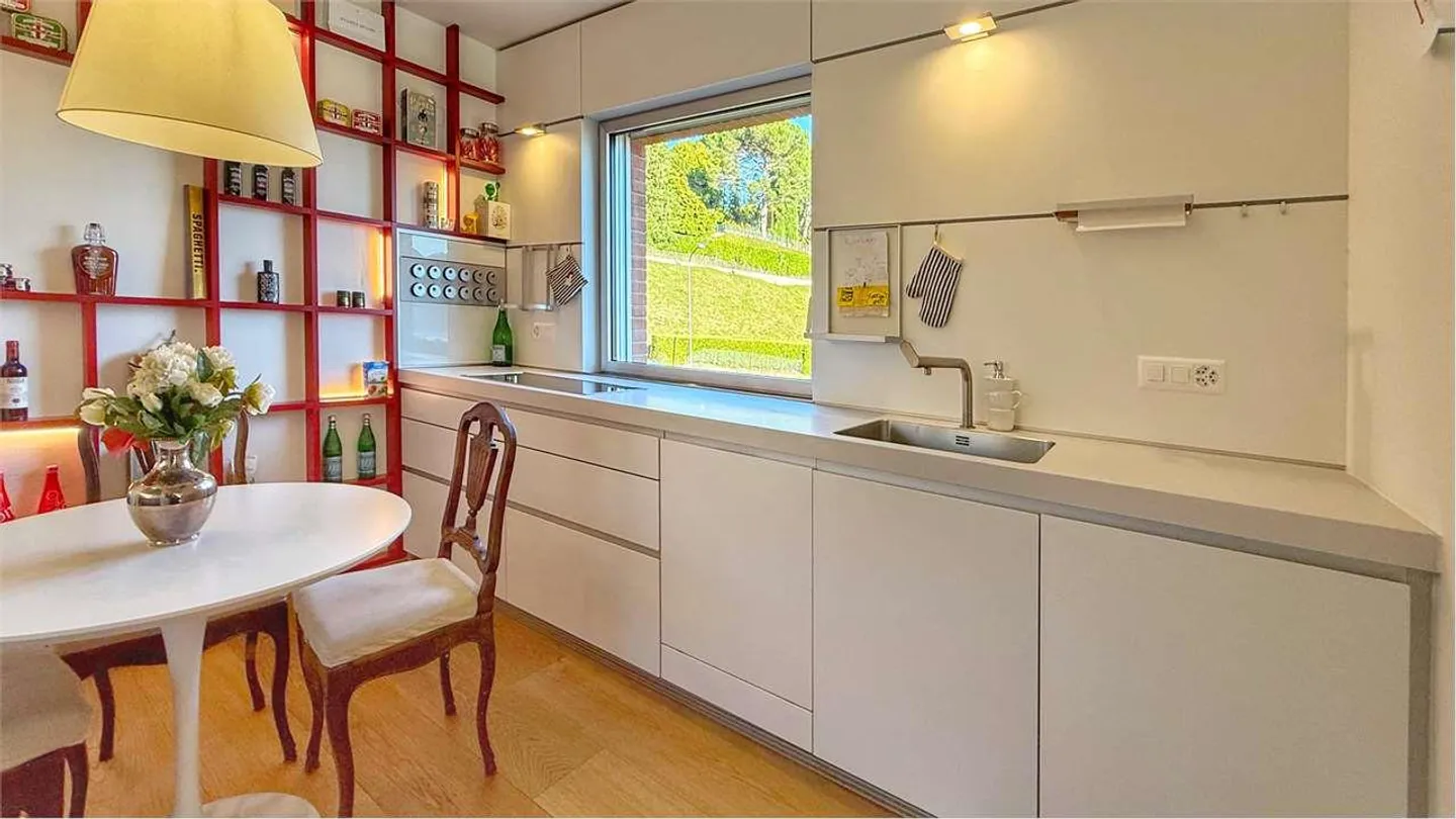 Wunderschönes Dachgeschoß-Duplex mit Seeblick zum Verkauf - Foto 7 von 13