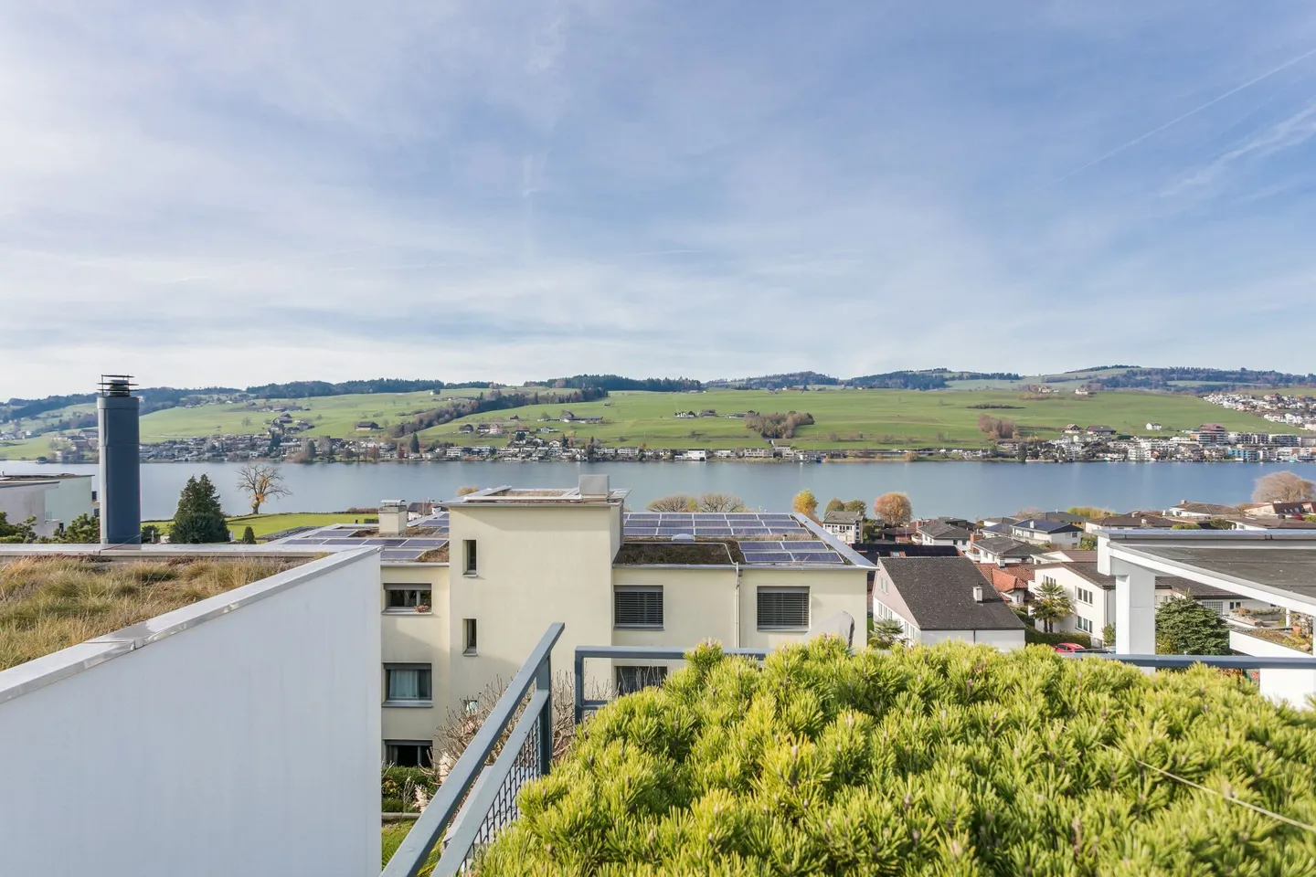 4.5-Room Terrace House in the Best View Location in Küssnacht am Rigi - Photo 6 of 12