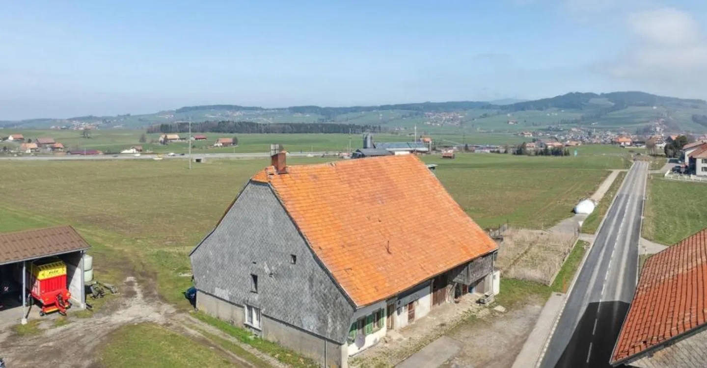 Fattoria autentica da ristrutturare - Foto 2 di 10