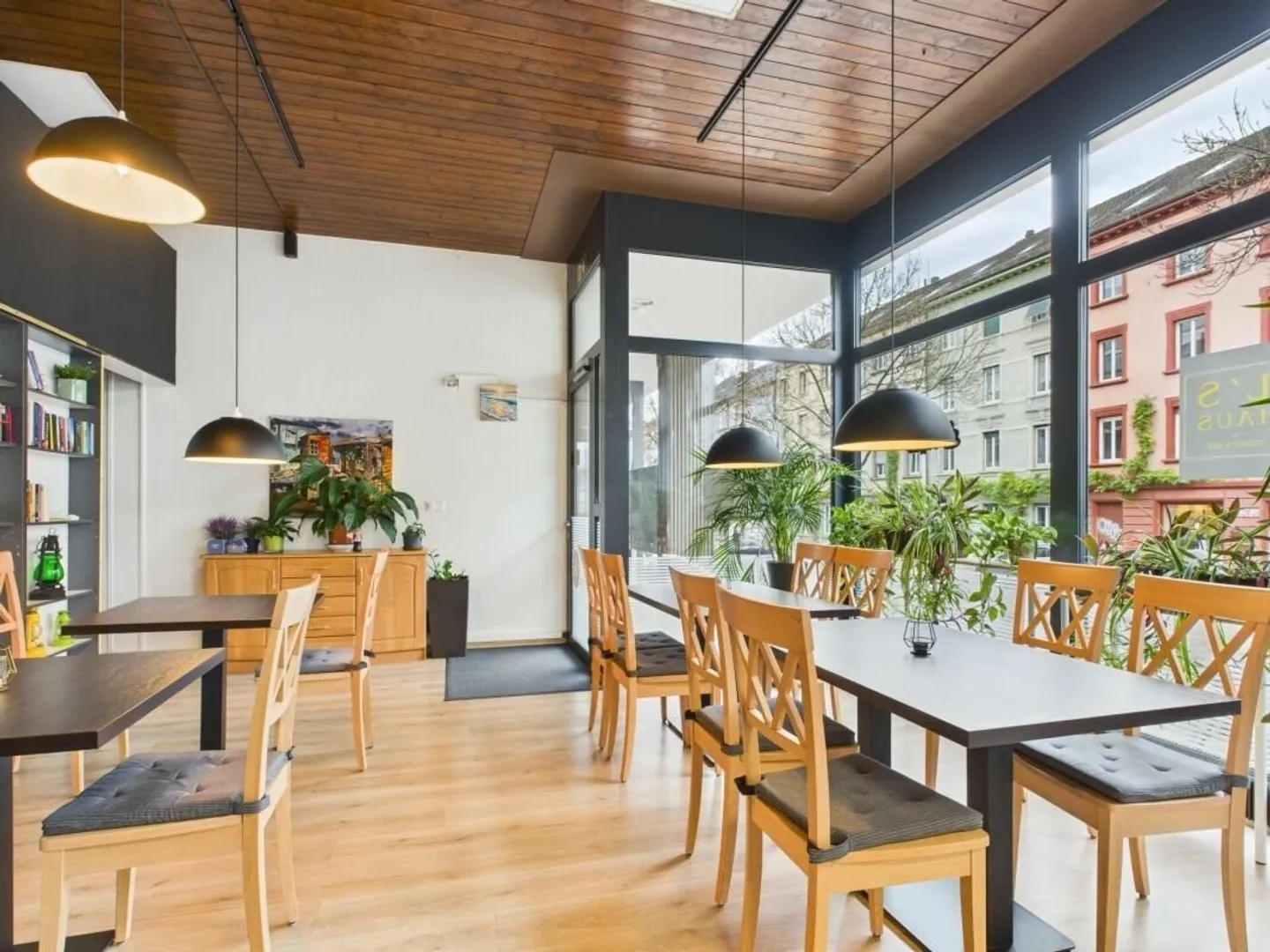 Attractive commercial property in prime location directly on the Rhine - Photo 2 of 7