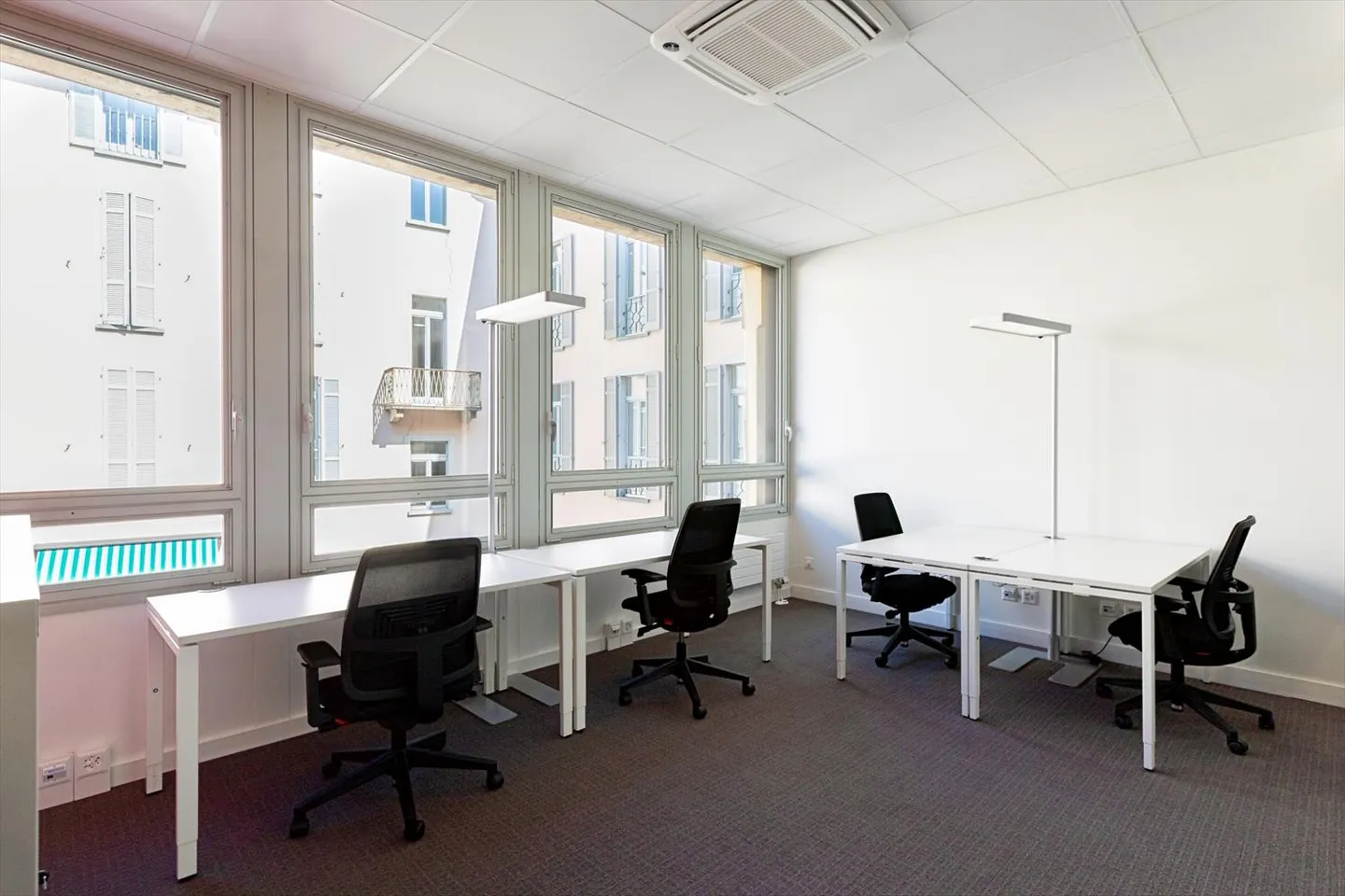 Dedicated office for 3 people at Regus Quartiere Maghetti - Photo 1 of 17