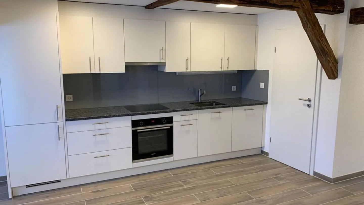 MFH rénové | 7 unités | 4 % de rendement | Centre de Bad Zurzach - Photo 11 sur 15