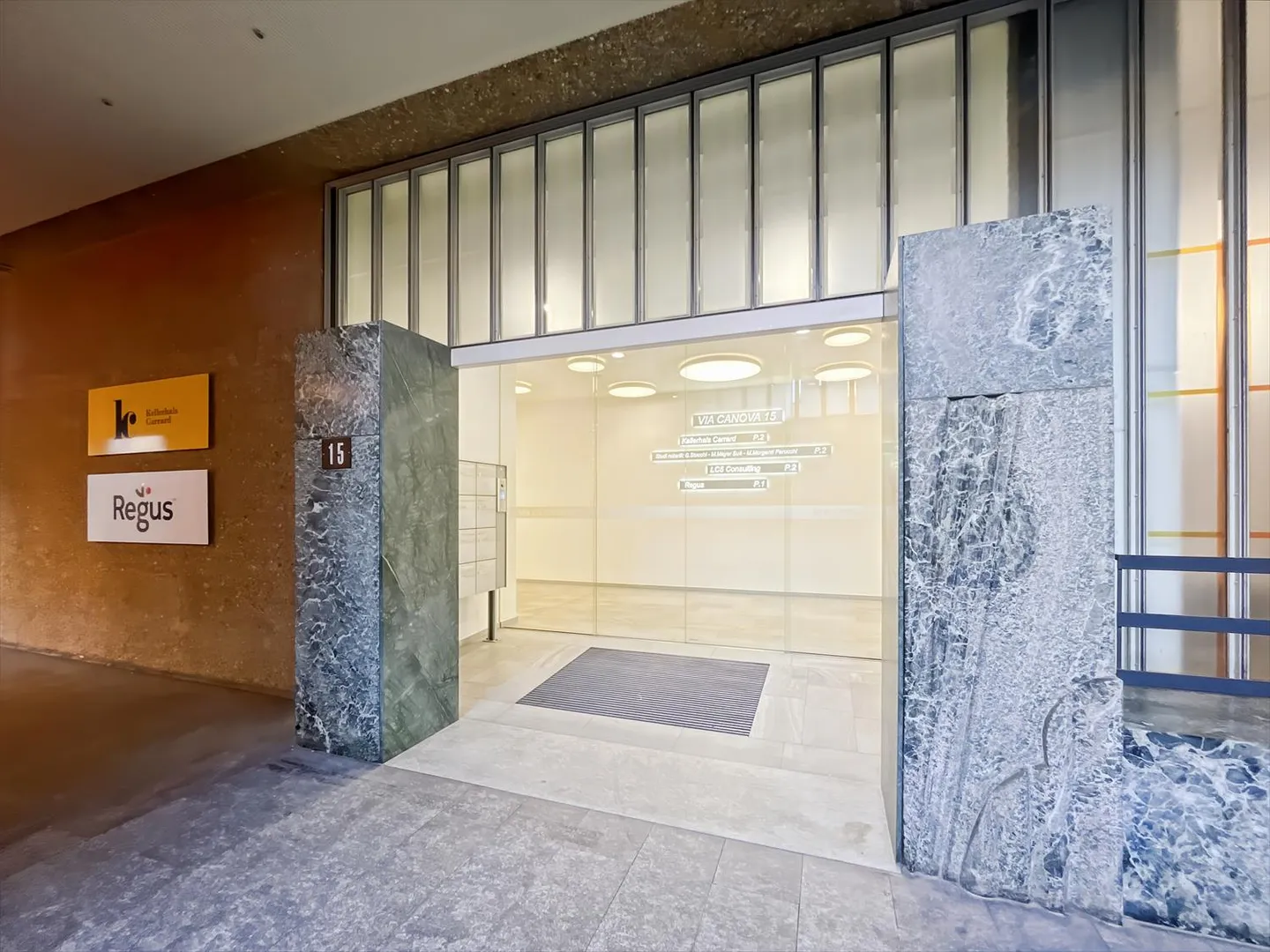 Dedicated office for 3 people at Regus Quartiere Maghetti - Photo 5 of 17