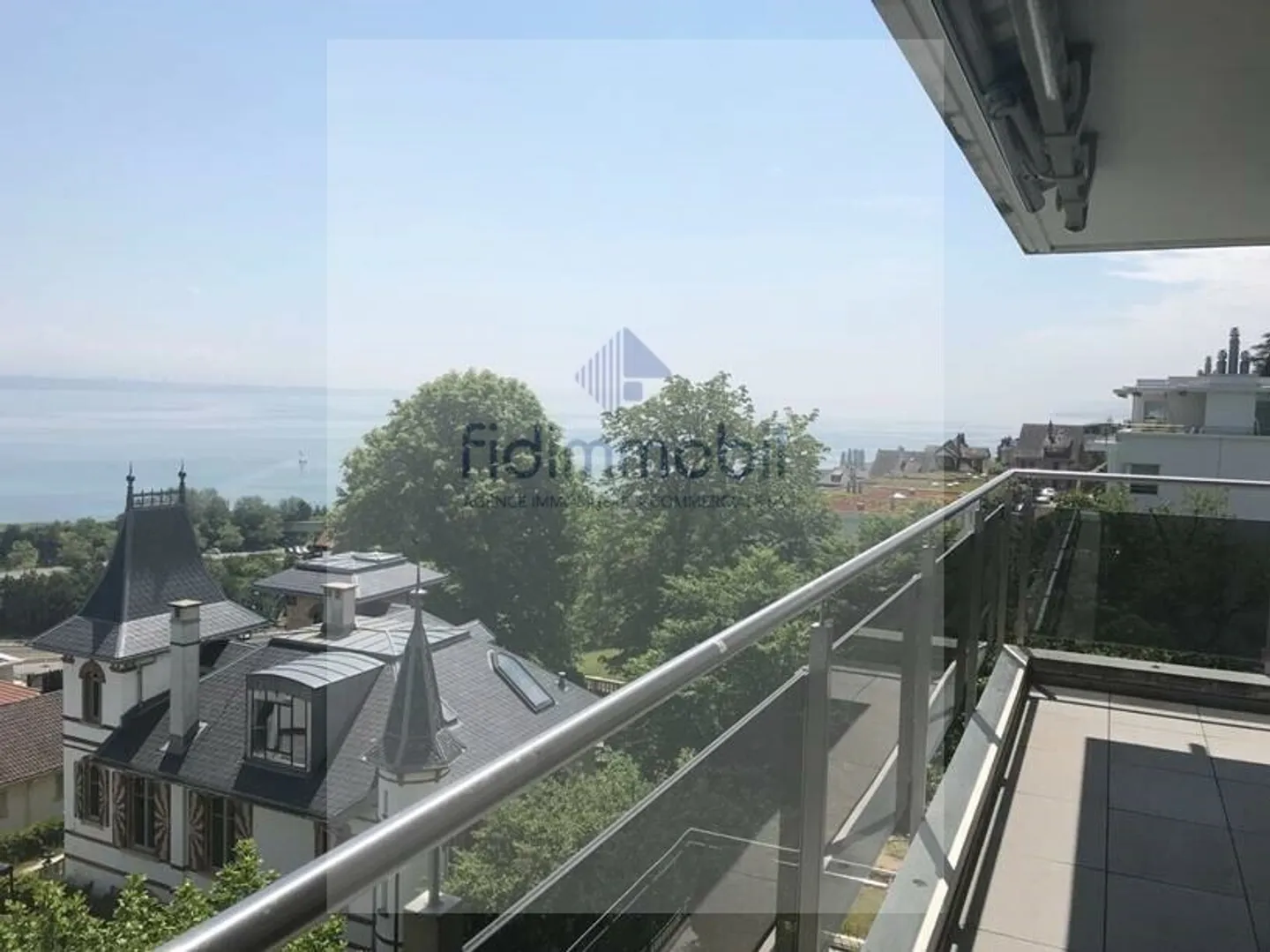 Appartamento spazioso con terrazza - Foto 2 di 10