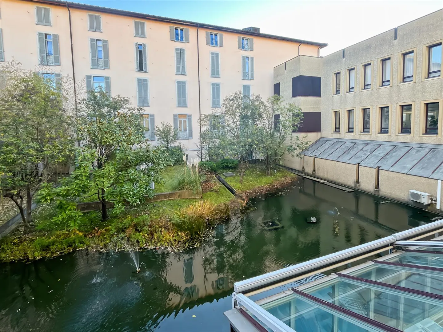 Dedicated office for 3 people at Regus Quartiere Maghetti - Photo 4 of 17